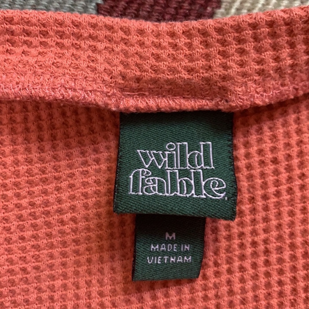 Medium size kids wild fable shirt